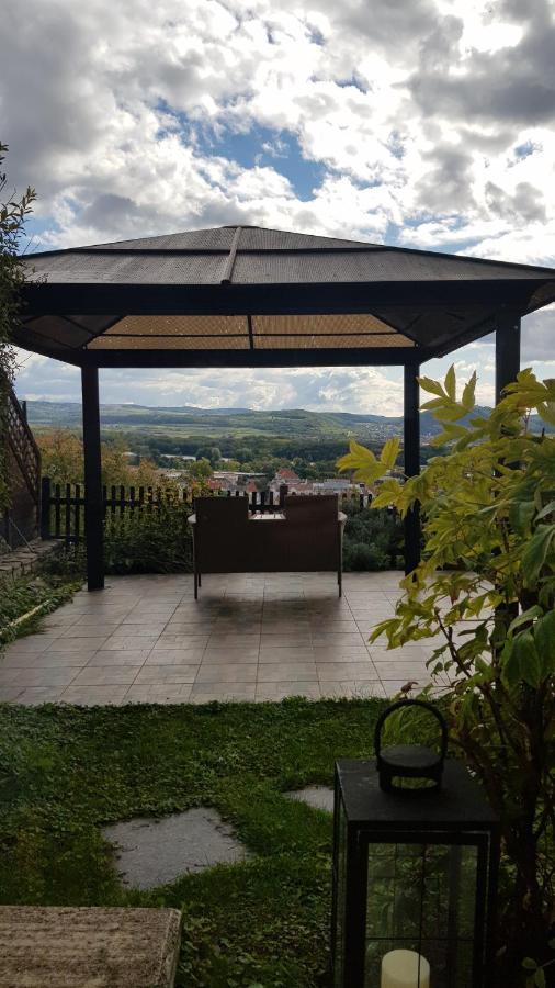 Blick Ueber Krems Mit Gartenpavillon Krems an der Donau Exterior foto